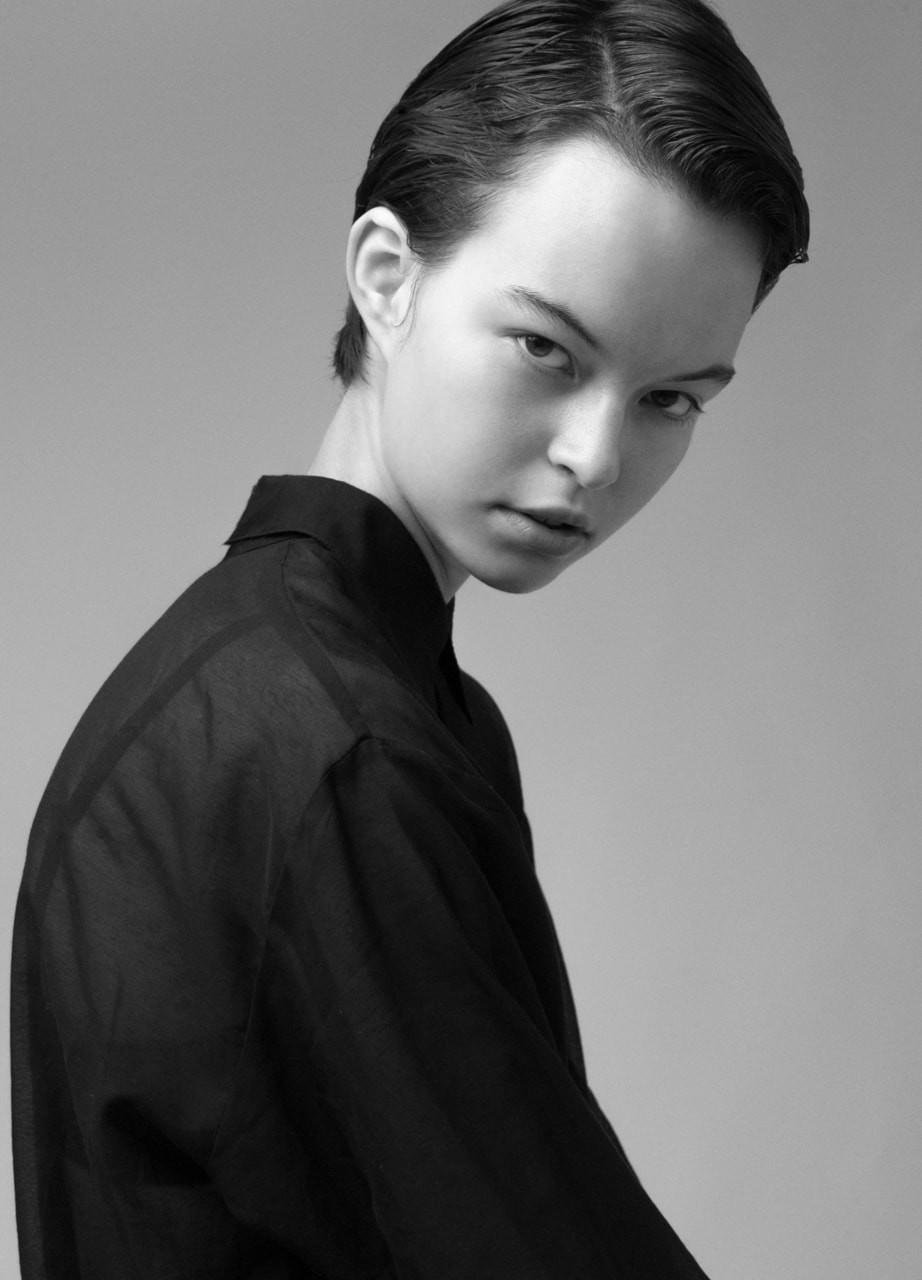 portfolio Model Val Lipatova  | mother agency modera